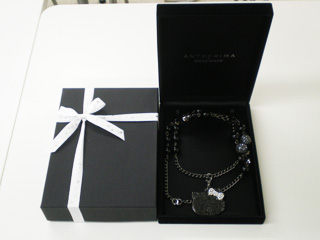 ANTEPRIMA×HELLO KITTY発売中！【公式】アンテプリマ オンラインストア